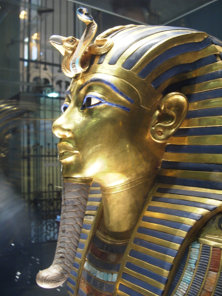 tutankhamun_mask